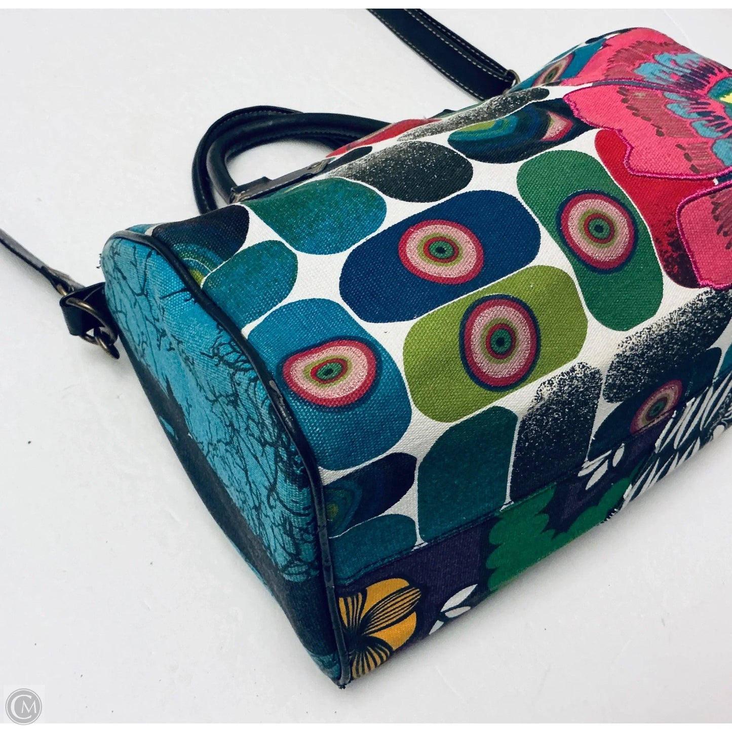 Crossbody By Clothes Mentor, Size: Medium