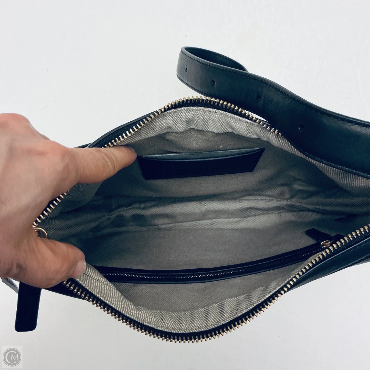 Crossbody Leather By Clothes Mentor, Size: Large
