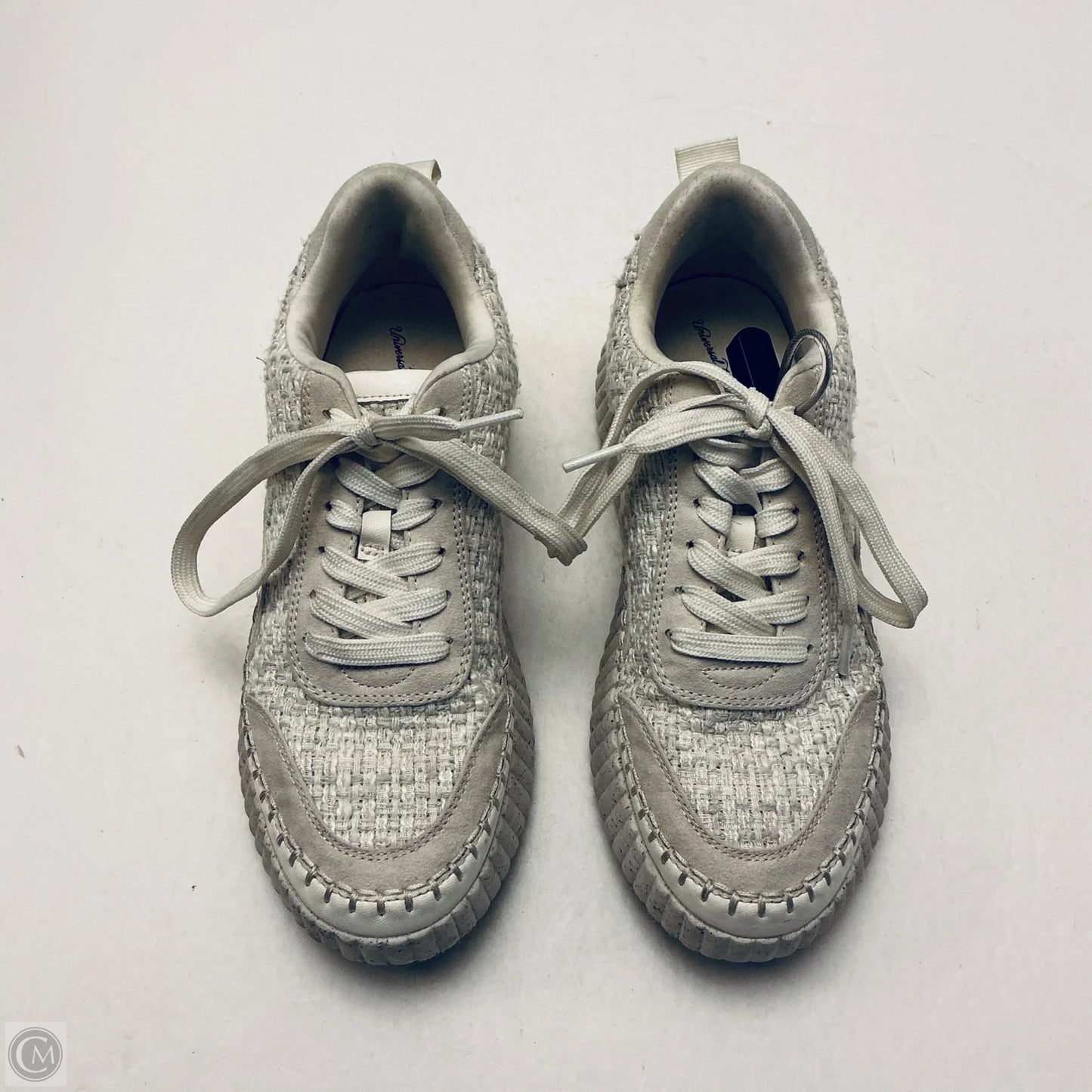 Shoes Sneakers By Universal Thread In White, Size: 7.5