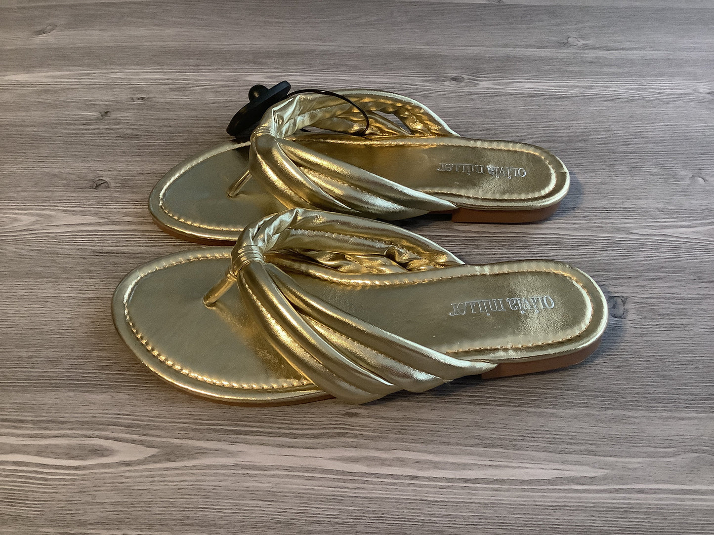 Gold Sandals Flats Olivia Miller, Size 8