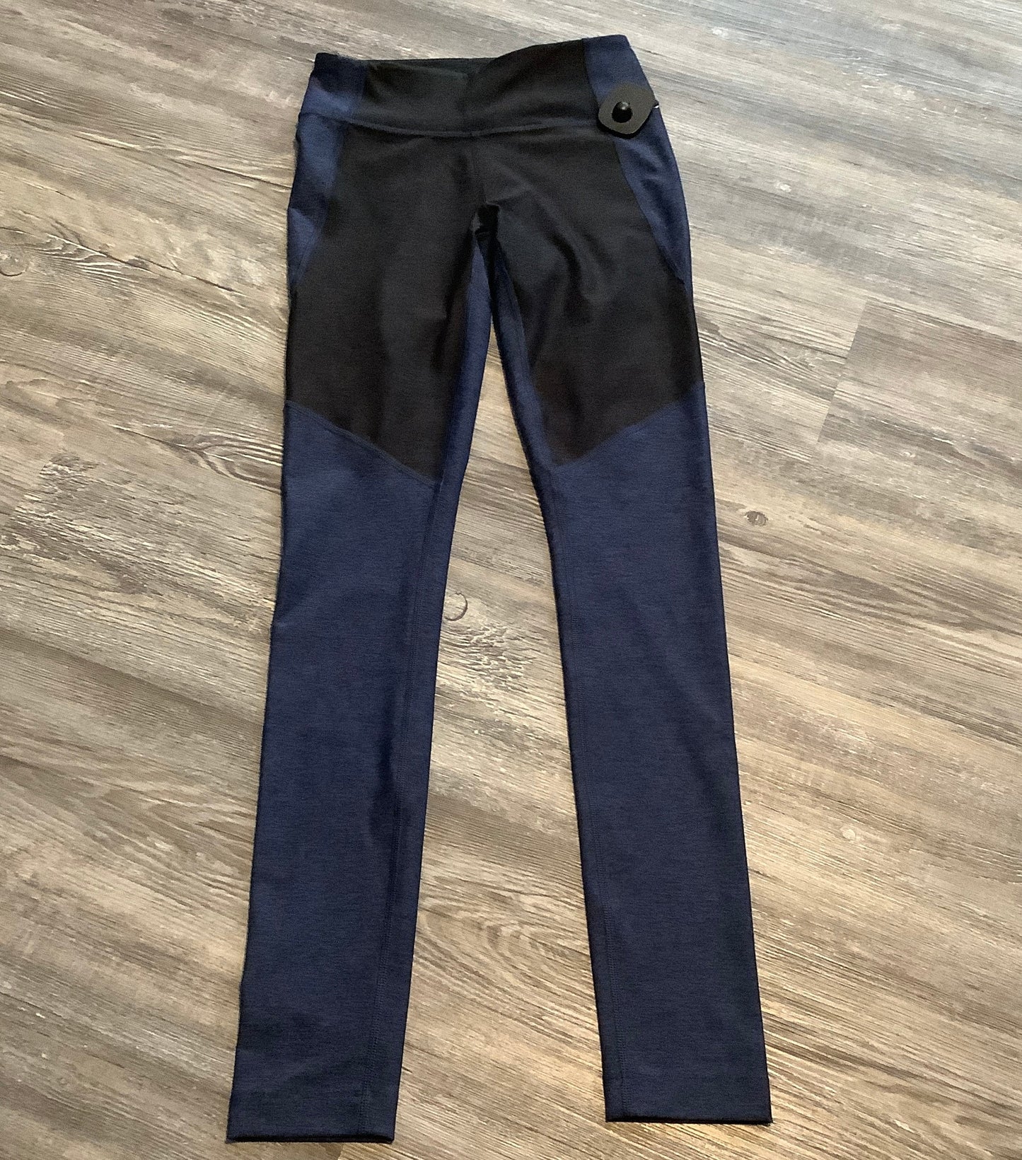 Navy Athletic Leggings Outdoor Voices, Size Xs