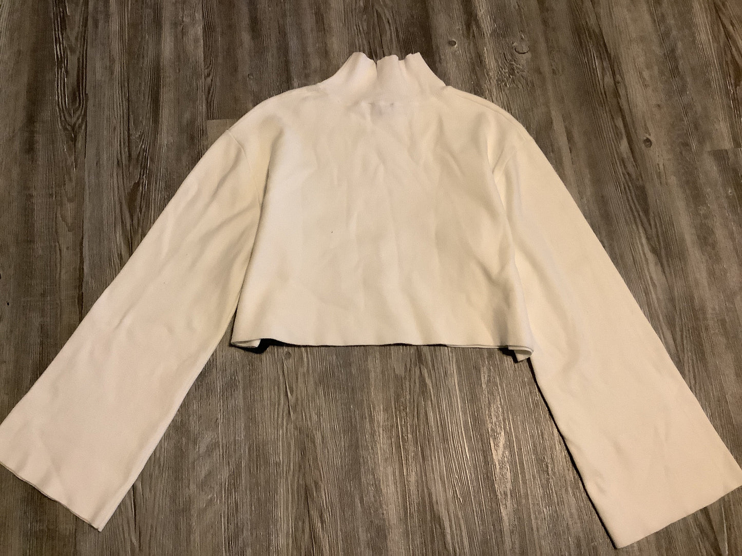 Sweater By Forever 21 In White, Size: S