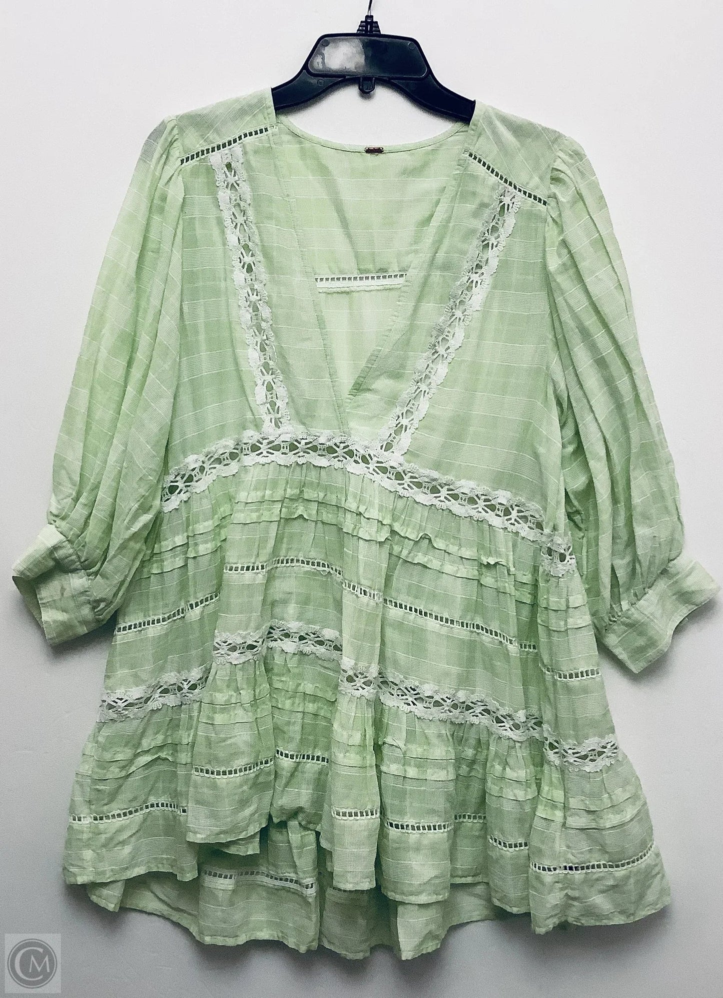 Top Long Sleeve By Free People In Green, Size: M