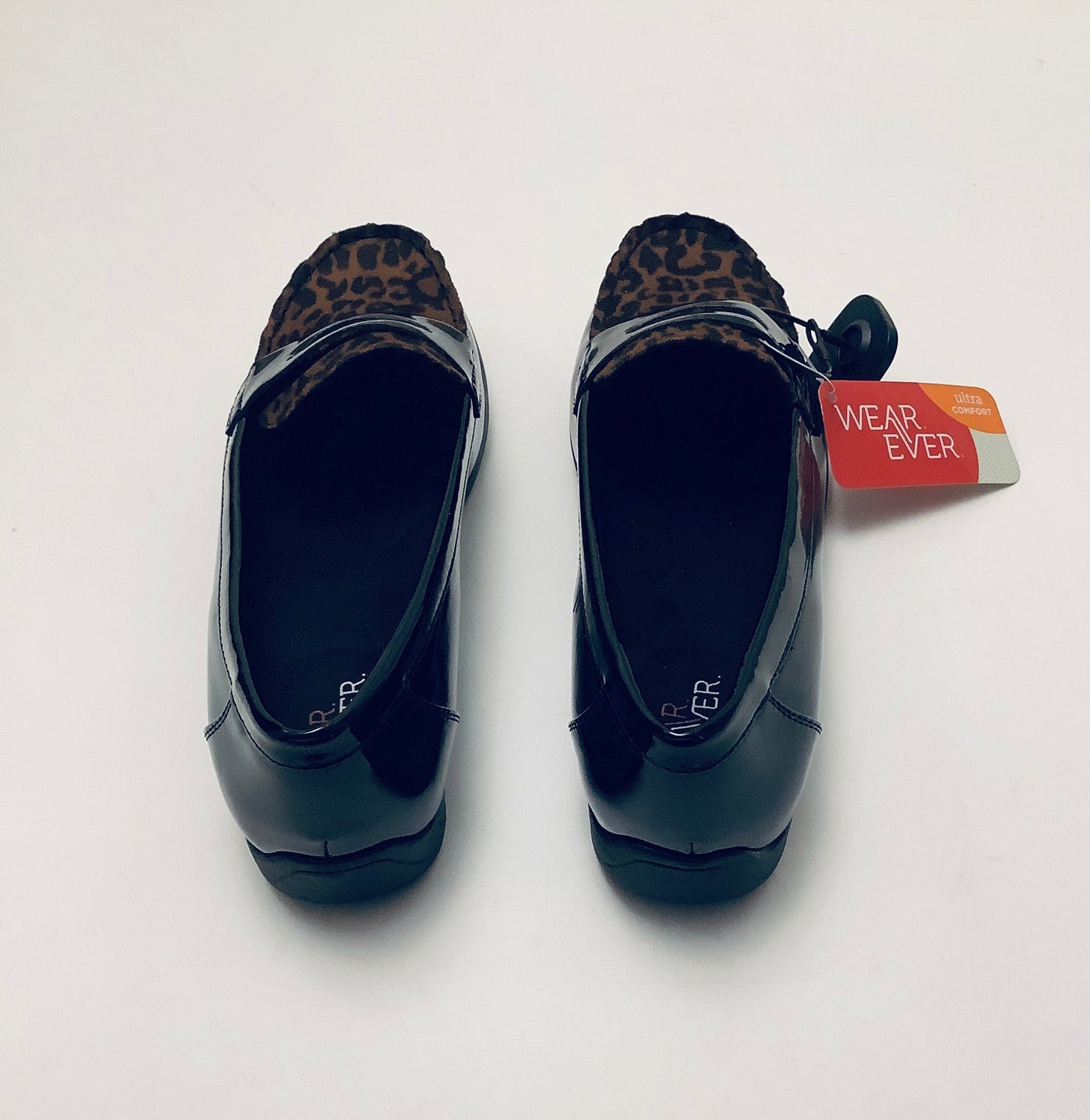 Shoes Flats By Clothes Mentor In Animal Print, Size: 9.5