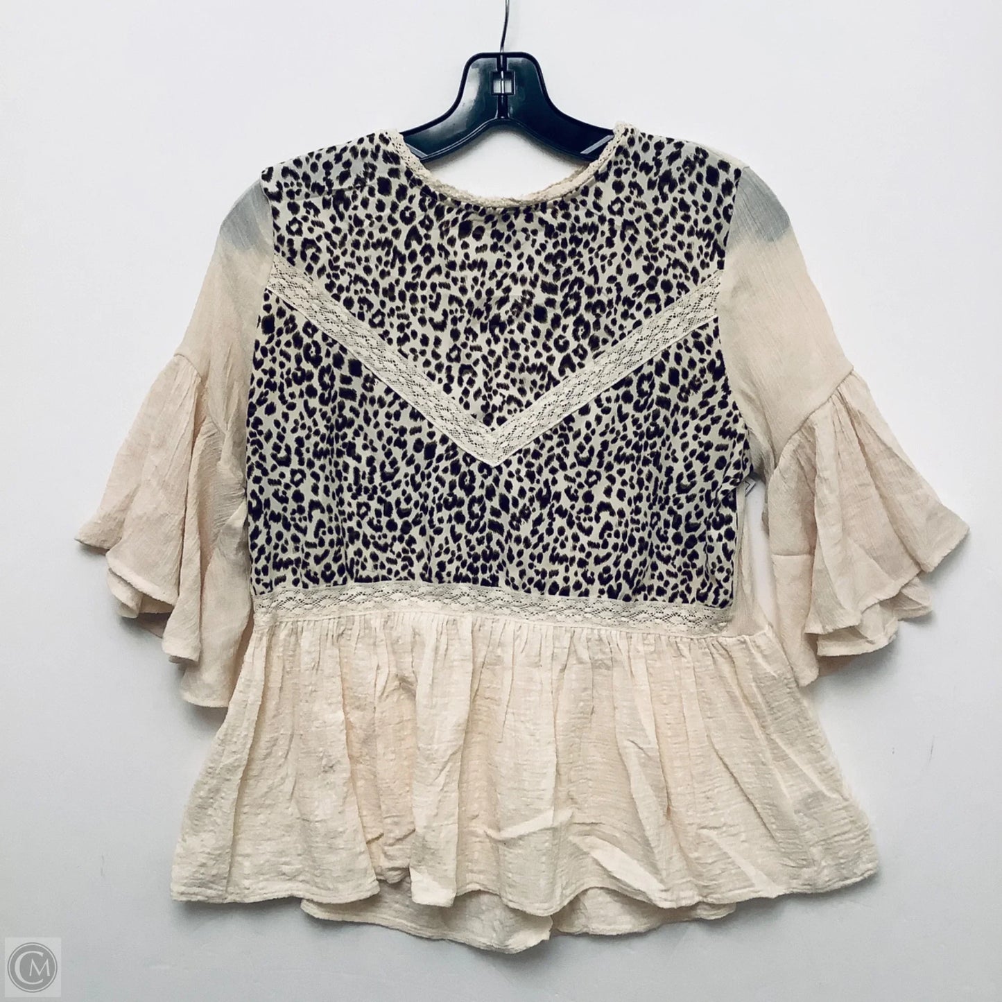 Top Short Sleeve By Umgee In Animal Print, Size: S