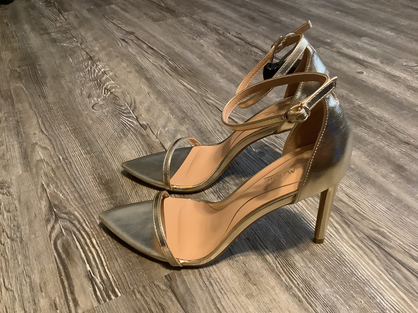 Gold Shoes Heels Stiletto Anne Michelle, Size 7.5