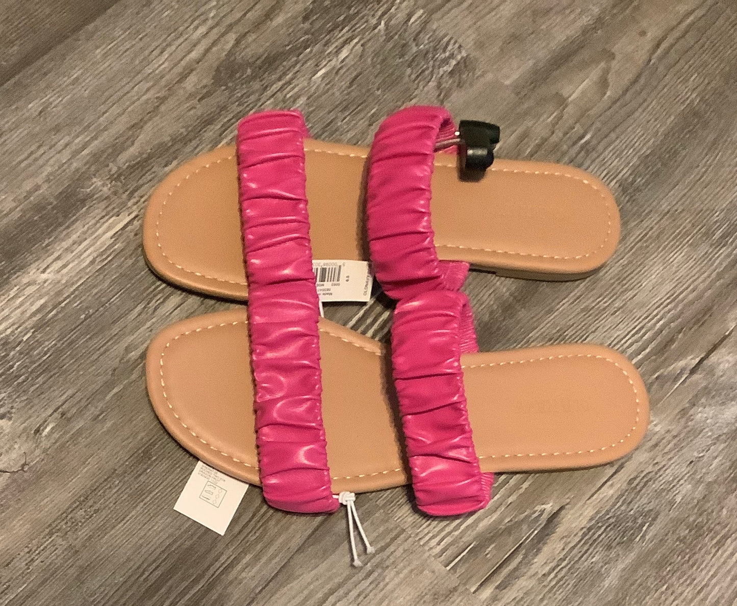 Sandals Flats By Old Navy  Size: 6.5