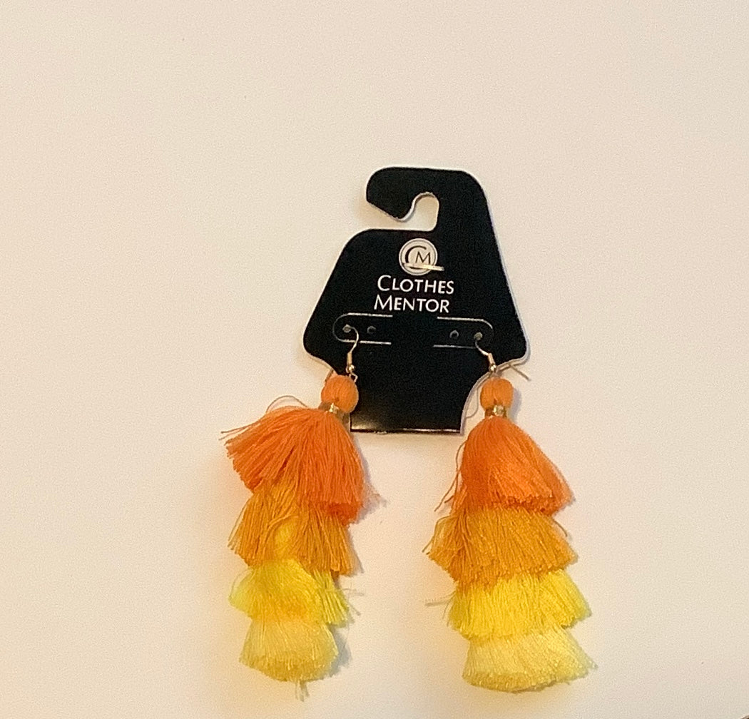 Earrings Dangle/drop By Clothes Mentor