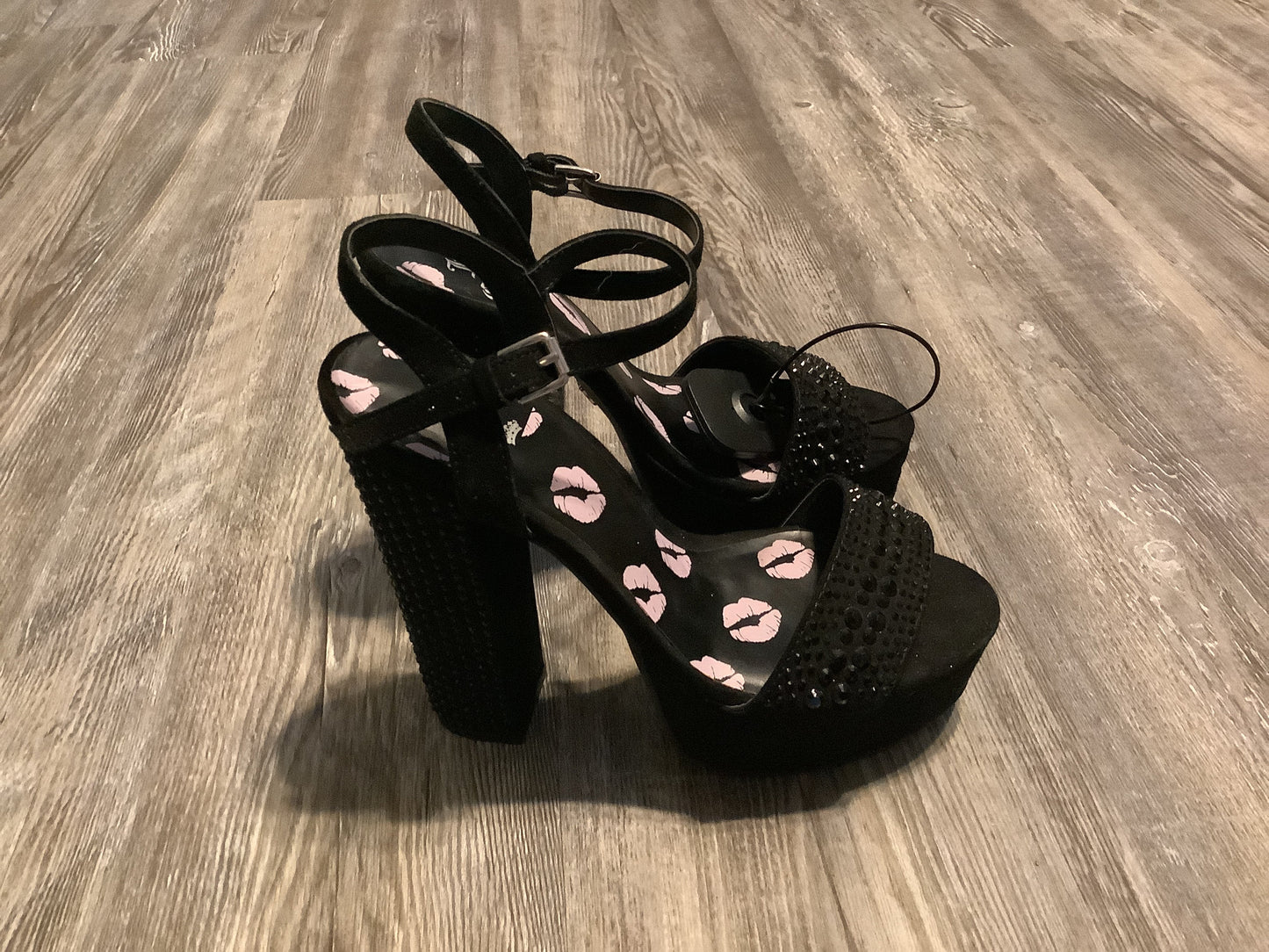 Shoes Heels Wedge By Juicy Couture In Black, Size: 6