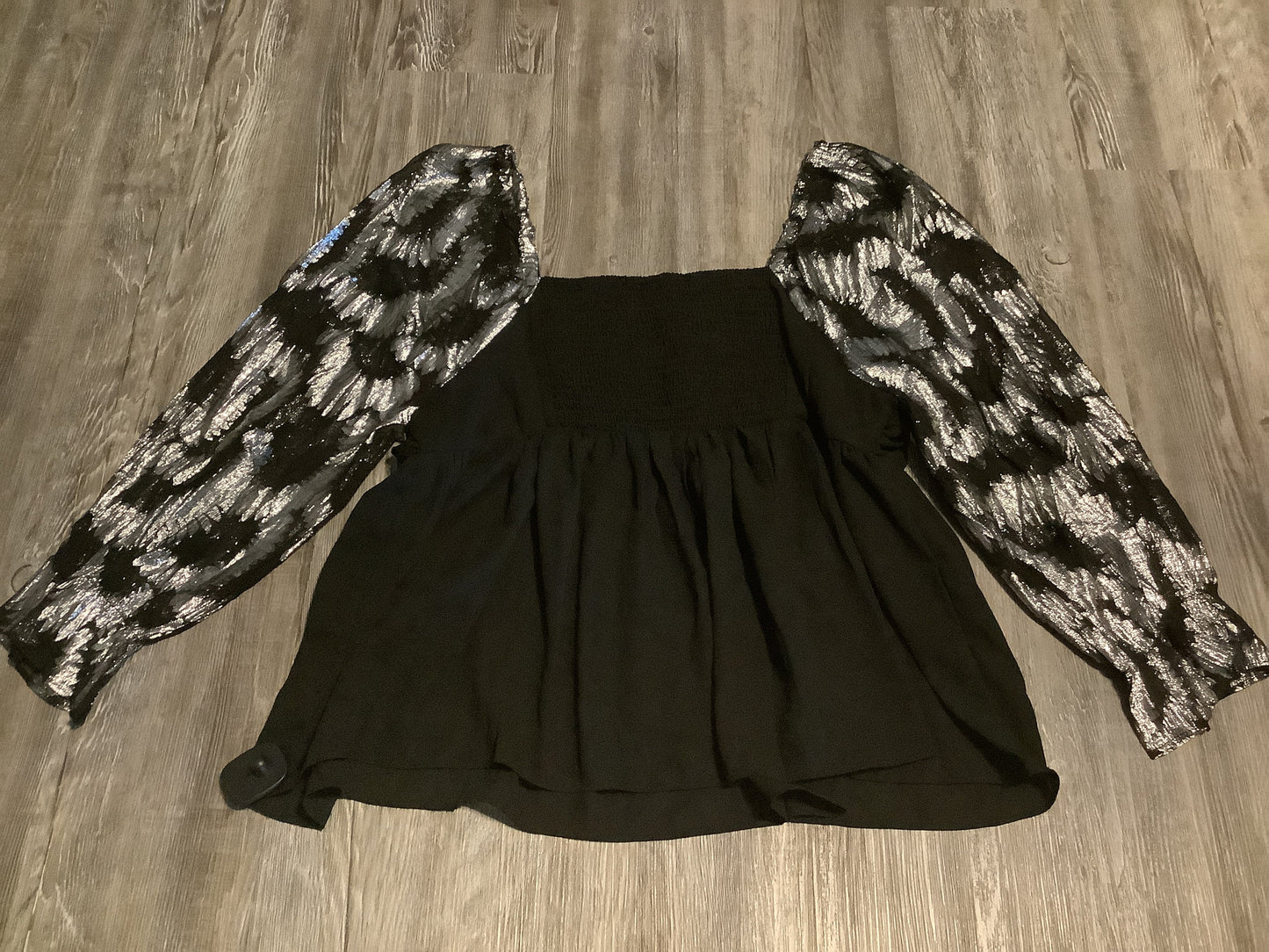 Top Long Sleeve By Cato In Black, Size: Xl