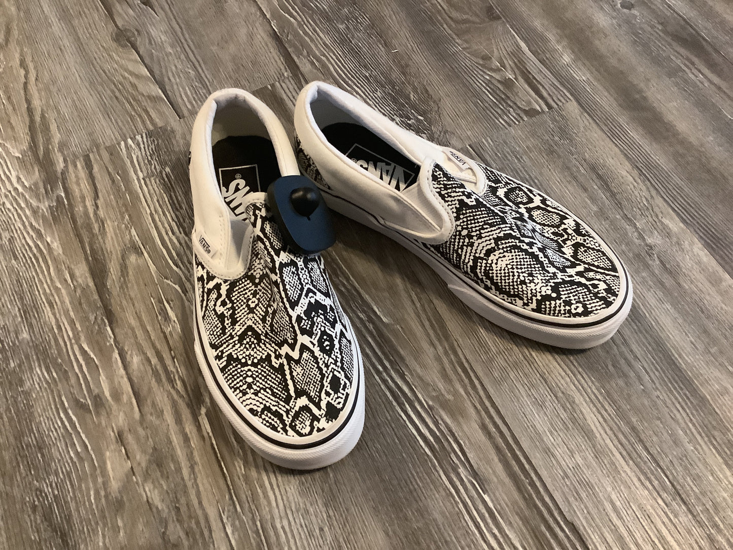 Animal Print Shoes Flats Vans, Size 5.5