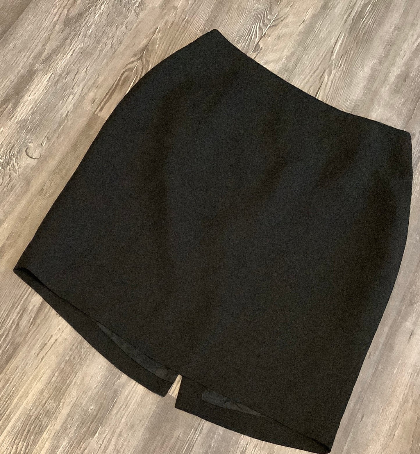 Skirt Mini & Short By Loft  Size: 8