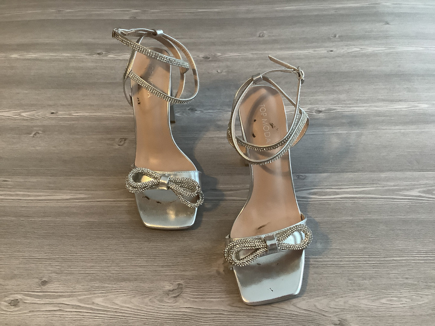 Silver Shoes Heels Block Top Moda, Size 8