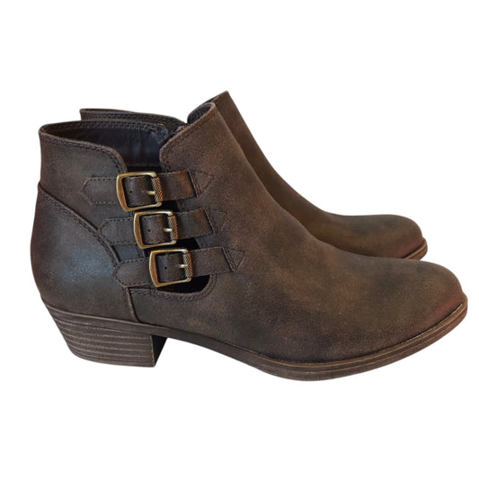 Boots Ankle Heels By Sugar In Brown, Size:7
