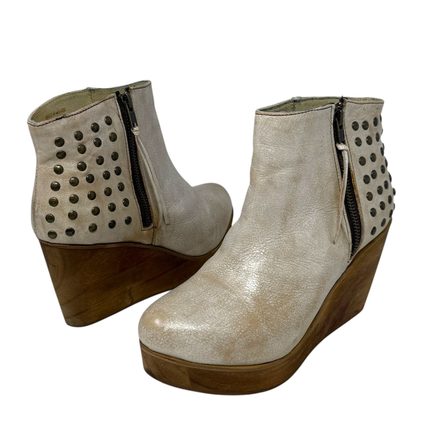 Cobbler Series Ghent Studded Bootie By Bed Stu In Nectar Luxe, Size: US 9.5/EU 39.5