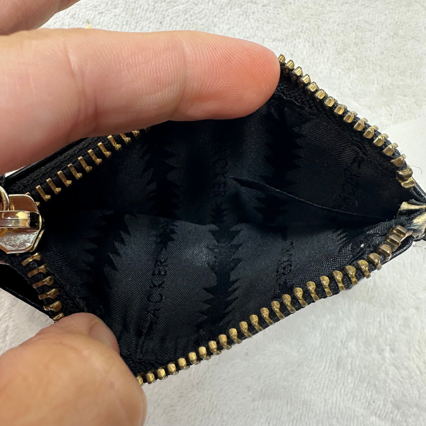 Coin Purse By Clothes Mentor, Size: Small