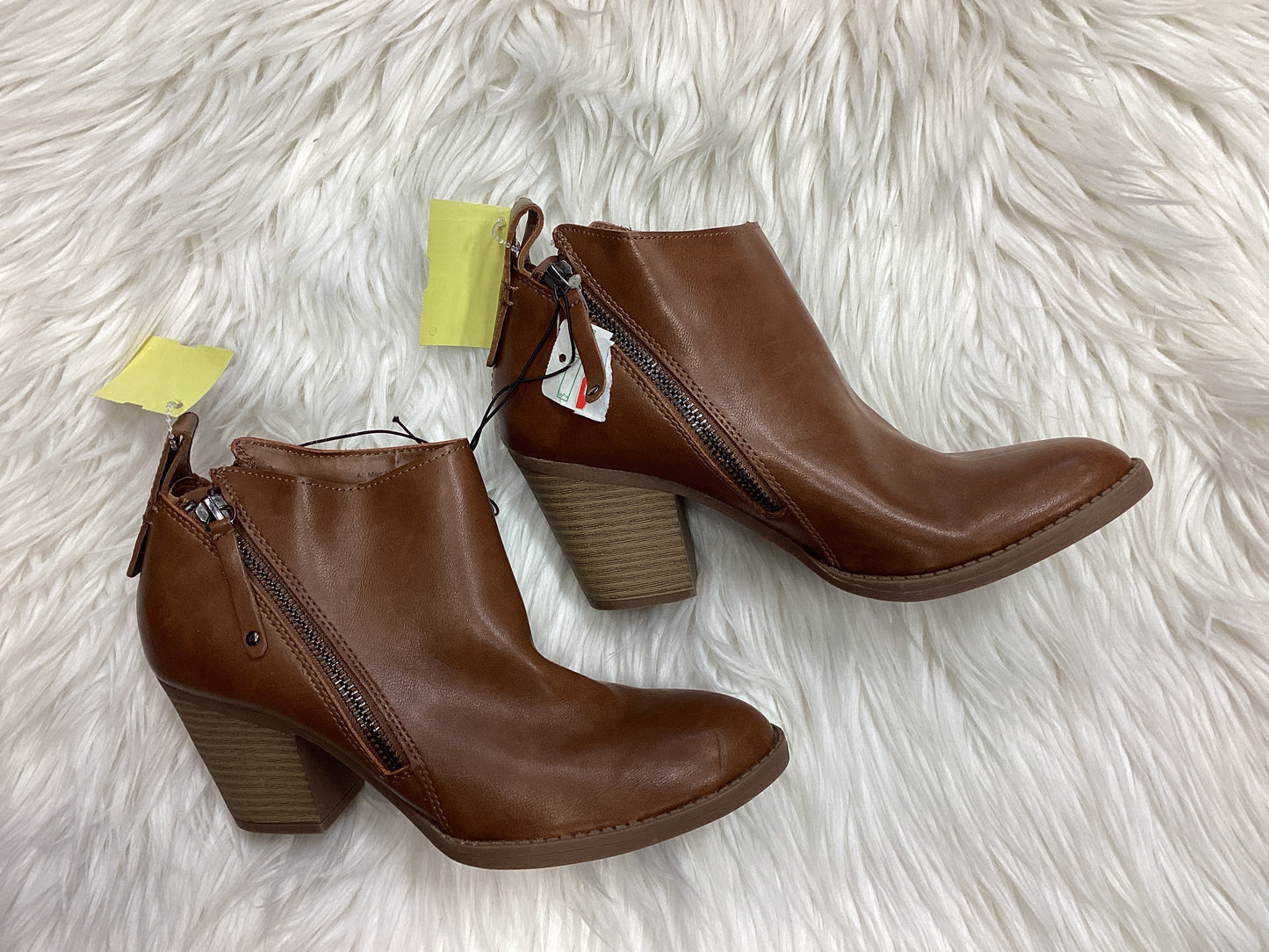 Boots Ankle Heels By Dolce Vita In Brown, Size:7