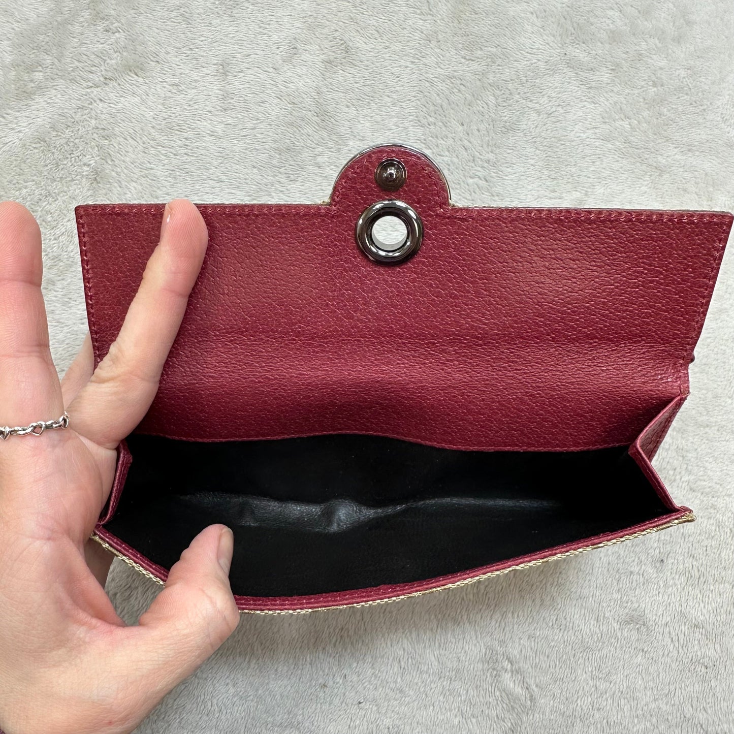 Wallet Luxury Designer By Gucci, Size: Medium