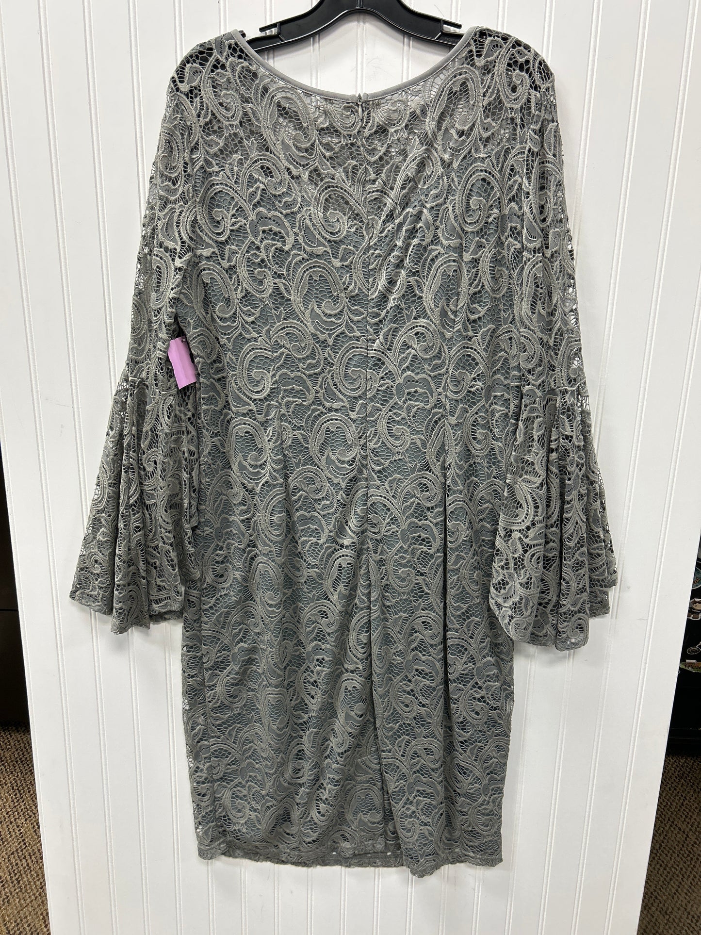 Dress Casual Midi By Cmc In Grey, Size:3