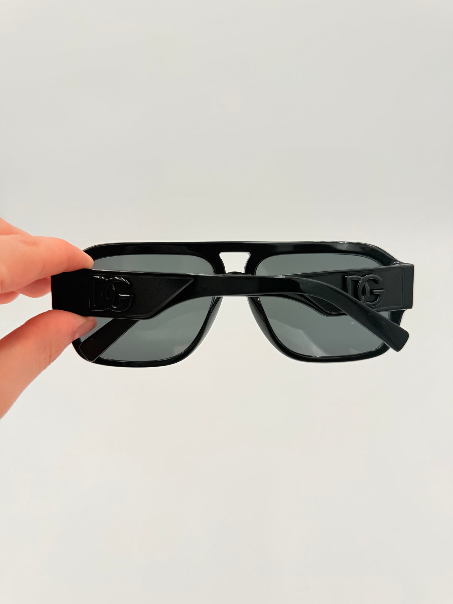 Sunglasses Luxury Designer By Dolce And Gabbana In Black, Size: