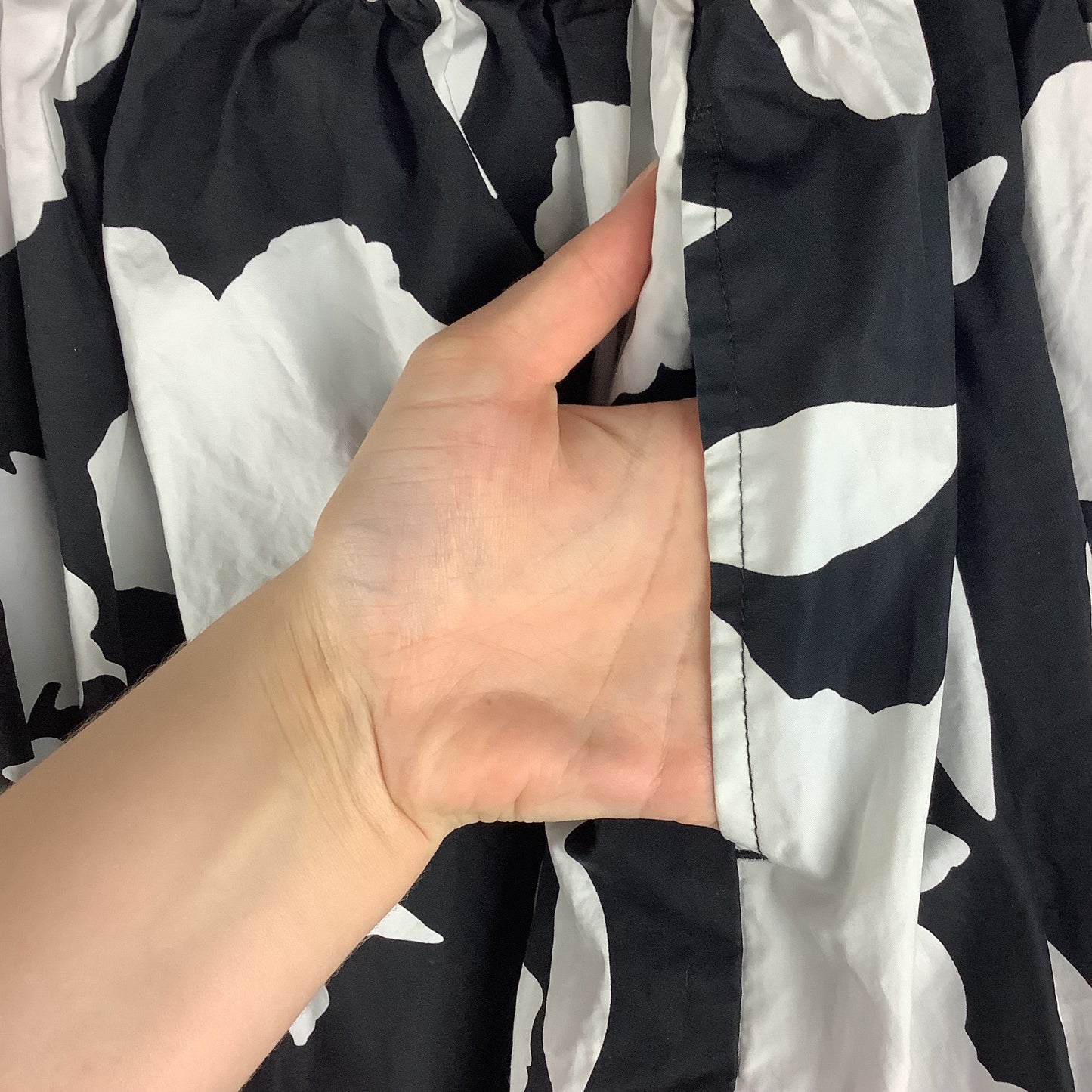 Skirt Designer By Kate Spade/TARGET In Black & White, Size: Xl