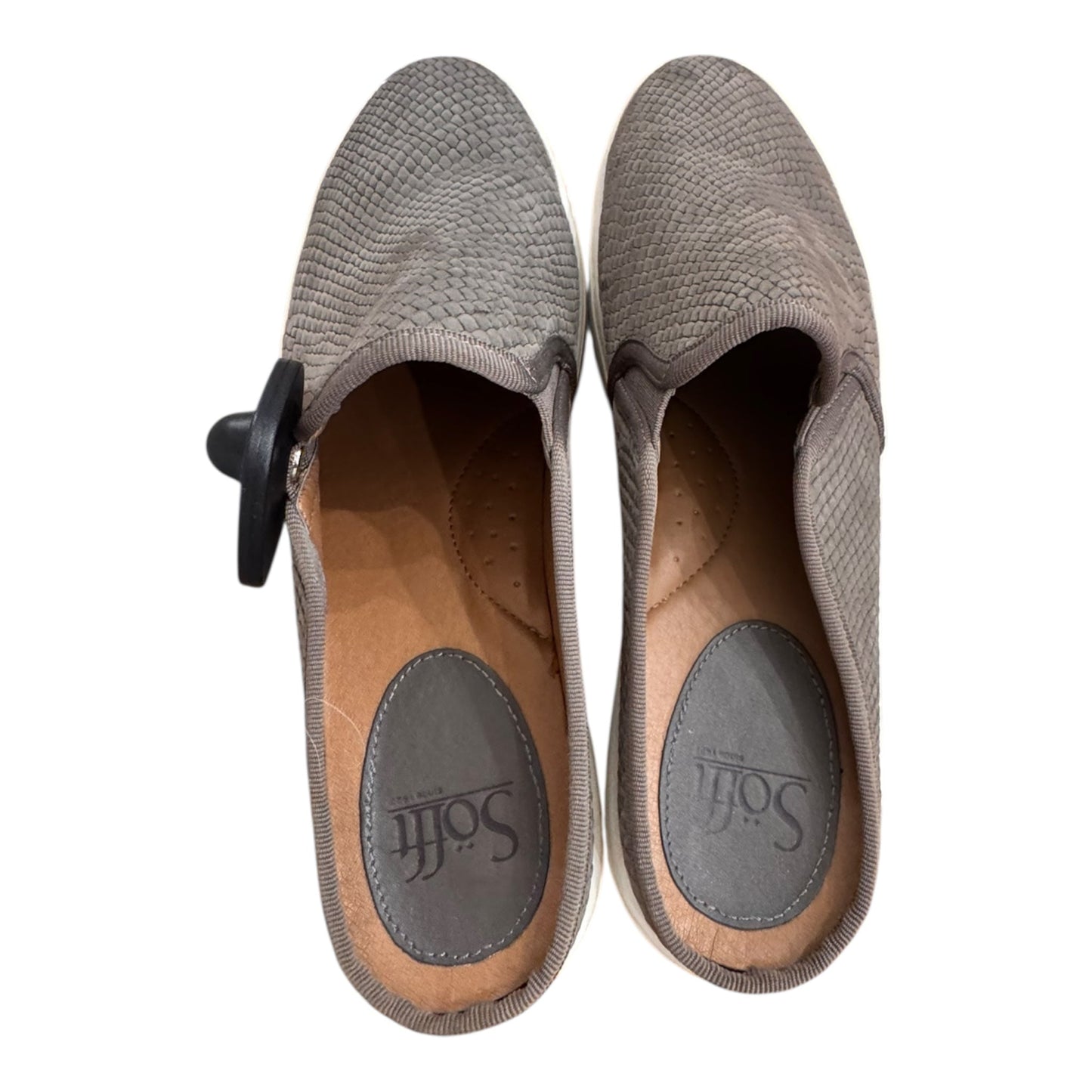 Shoes Flats By Sofft In Grey, Size:9.5
