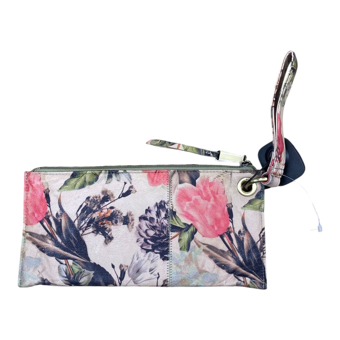 Wristlet Leather By Hobo Intl In Floral Print, Size:Small