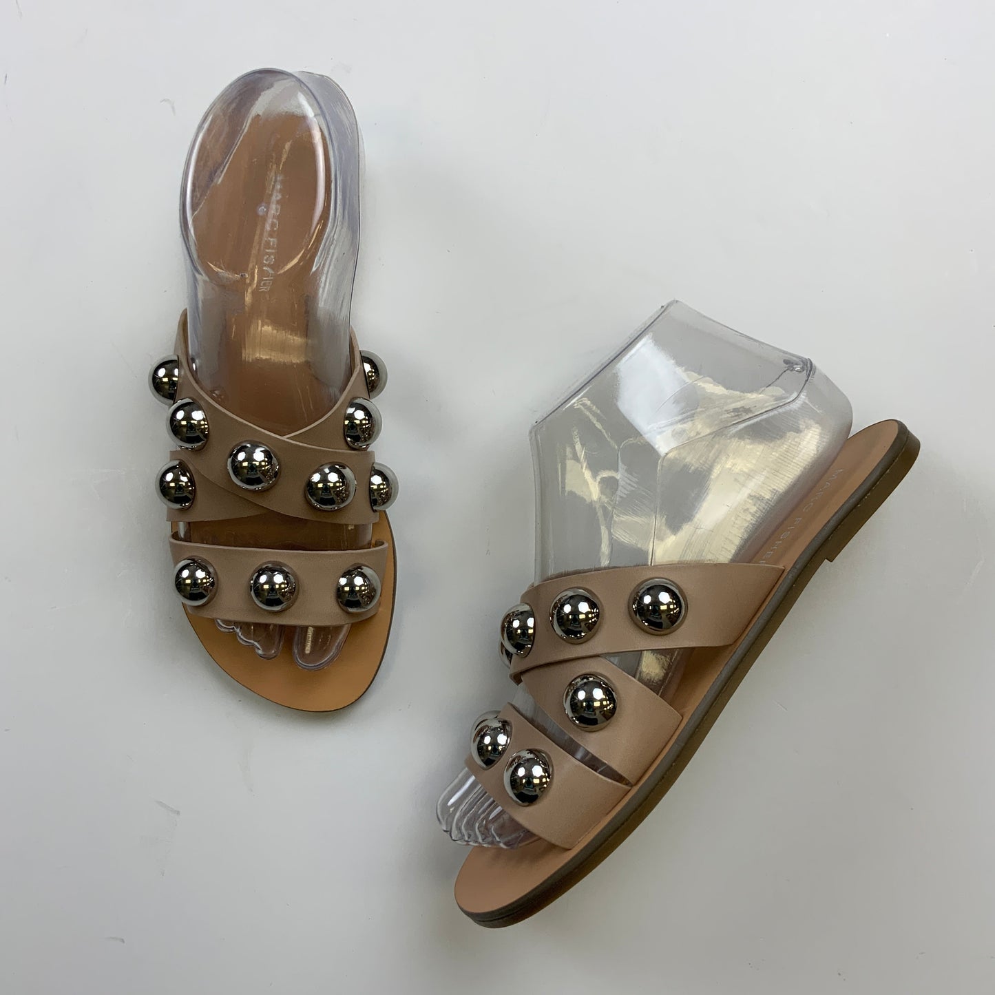 Sandals Flats By Marc Fisher In Tan, Size: 6