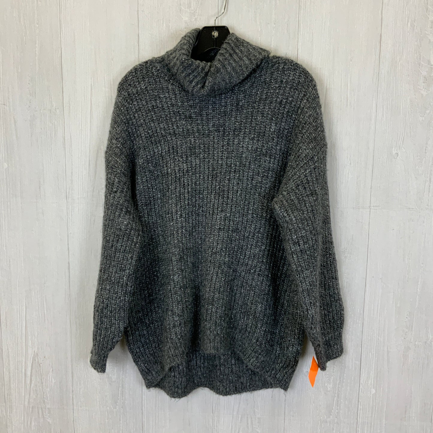 Sweater By Old Navy In Charcoal, Size: L