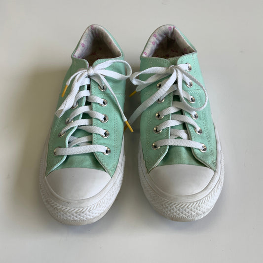 Shoes Sneakers By Converse  Size: 9.5