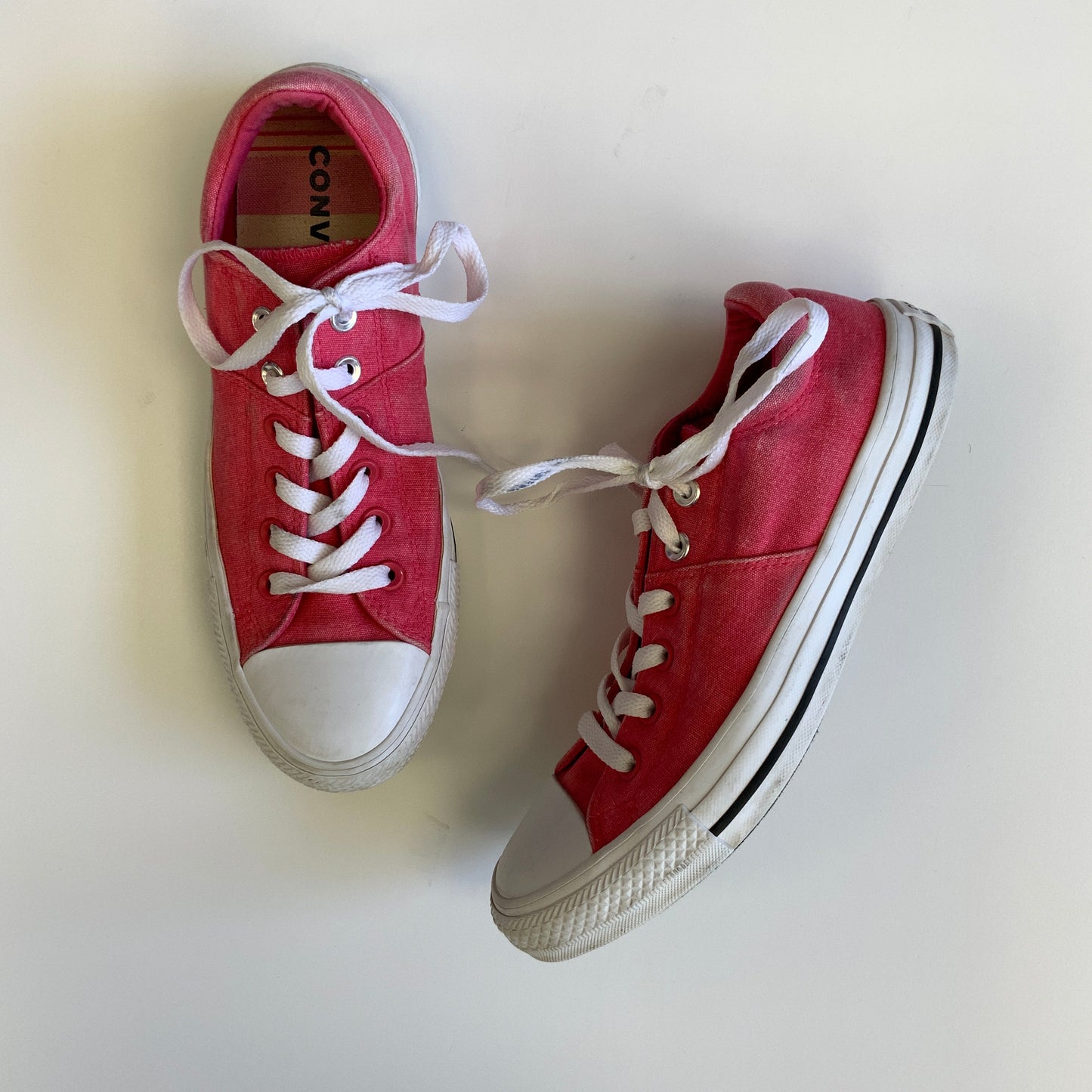 Shoes Sneakers By Converse  Size: 9