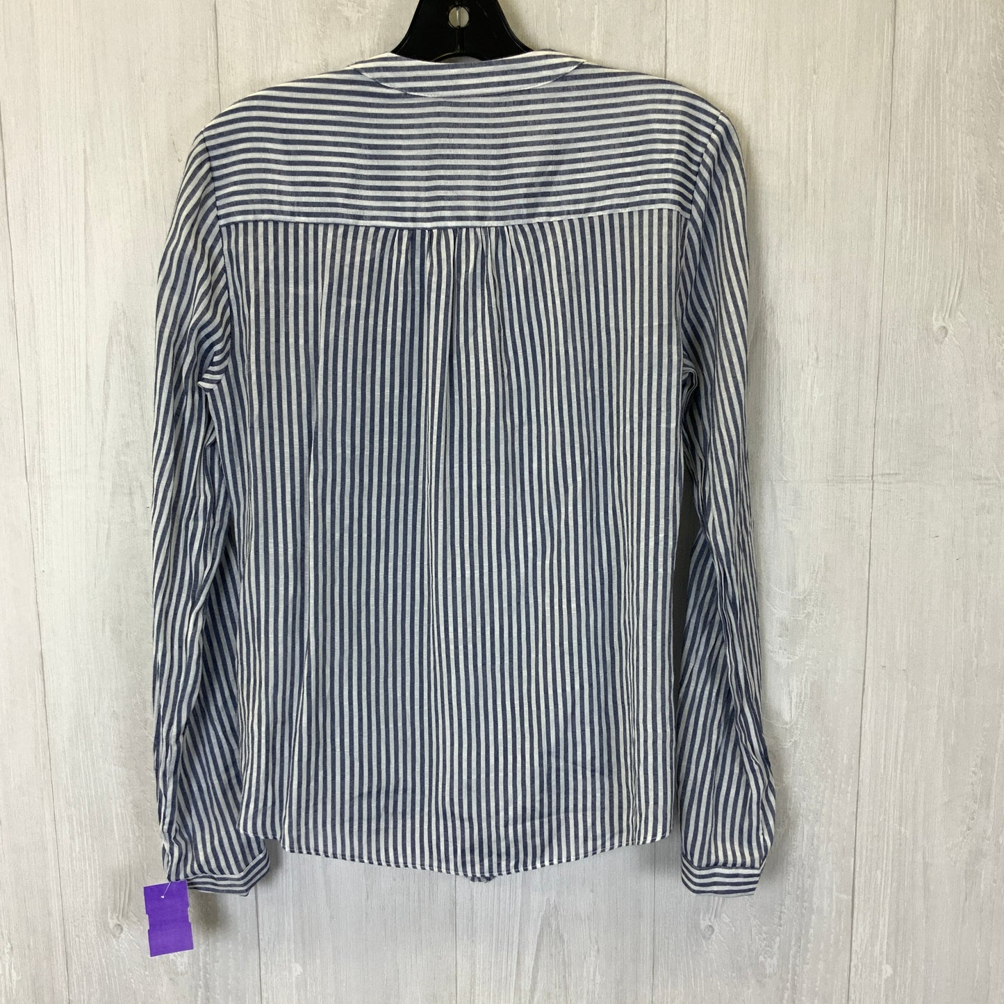 Blouse Long Sleeve By Clothes Mentor In Blue & White, Size: S