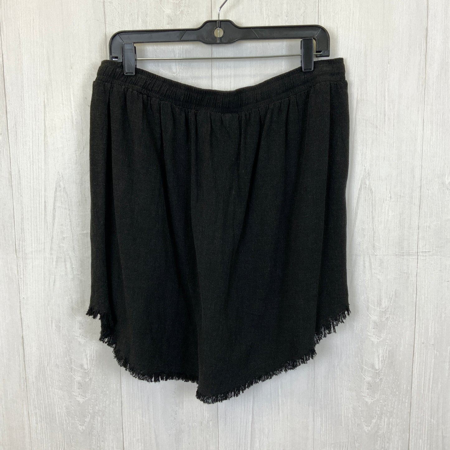 Skirt Mini & Short By Umgee In Black, Size: M