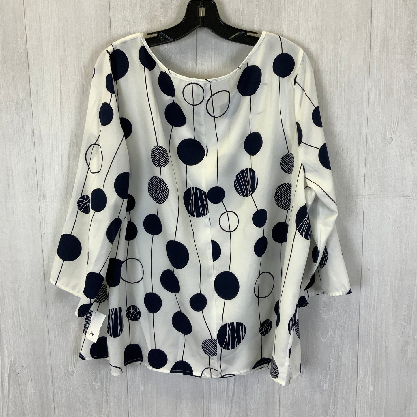 Top 3/4 Sleeve By EMERY ROSE In WHITE & Blue, Size: 3XL