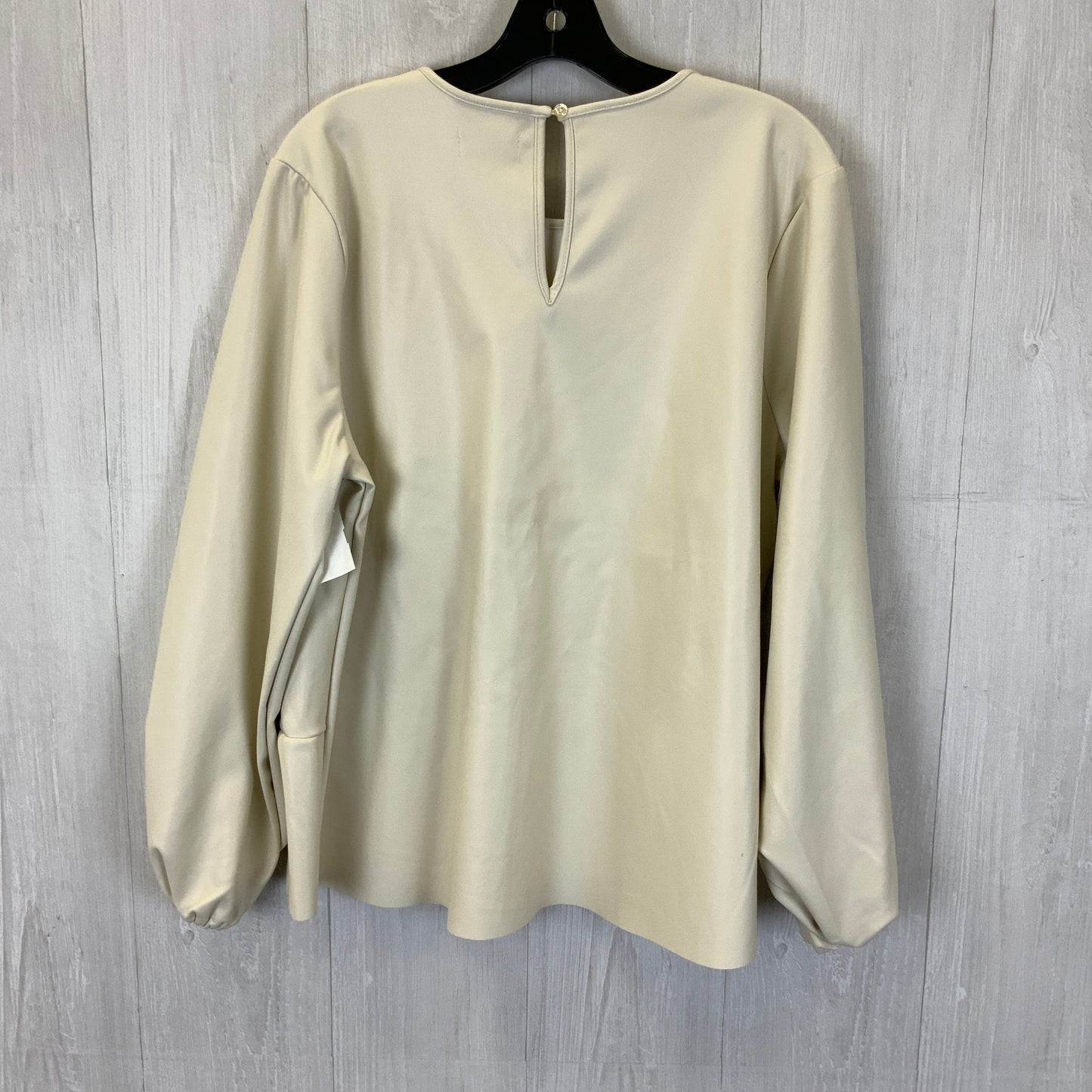 Top Long Sleeve By Mudpie In Cream, Size: L