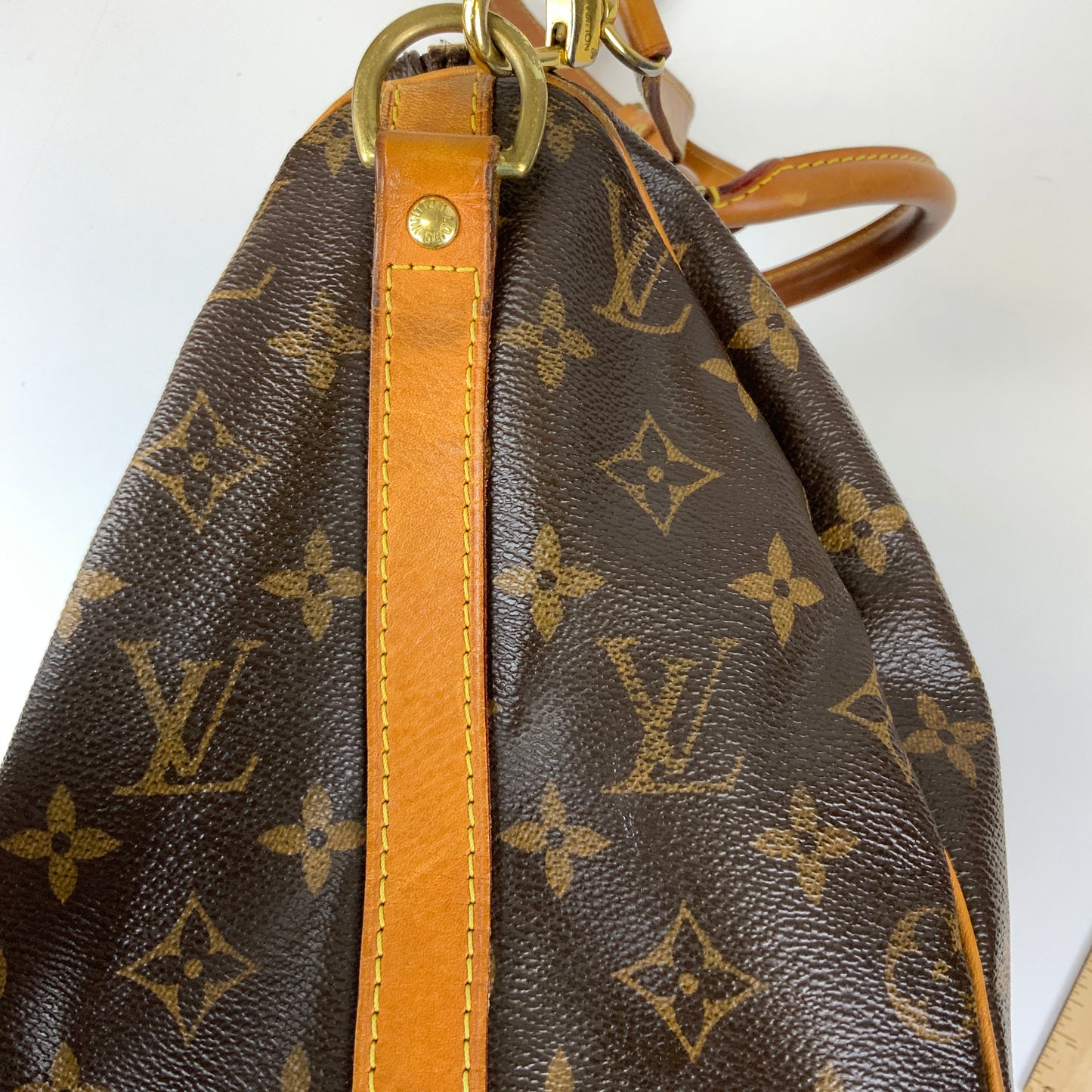 Handbag Designer By Louis Vuitton,