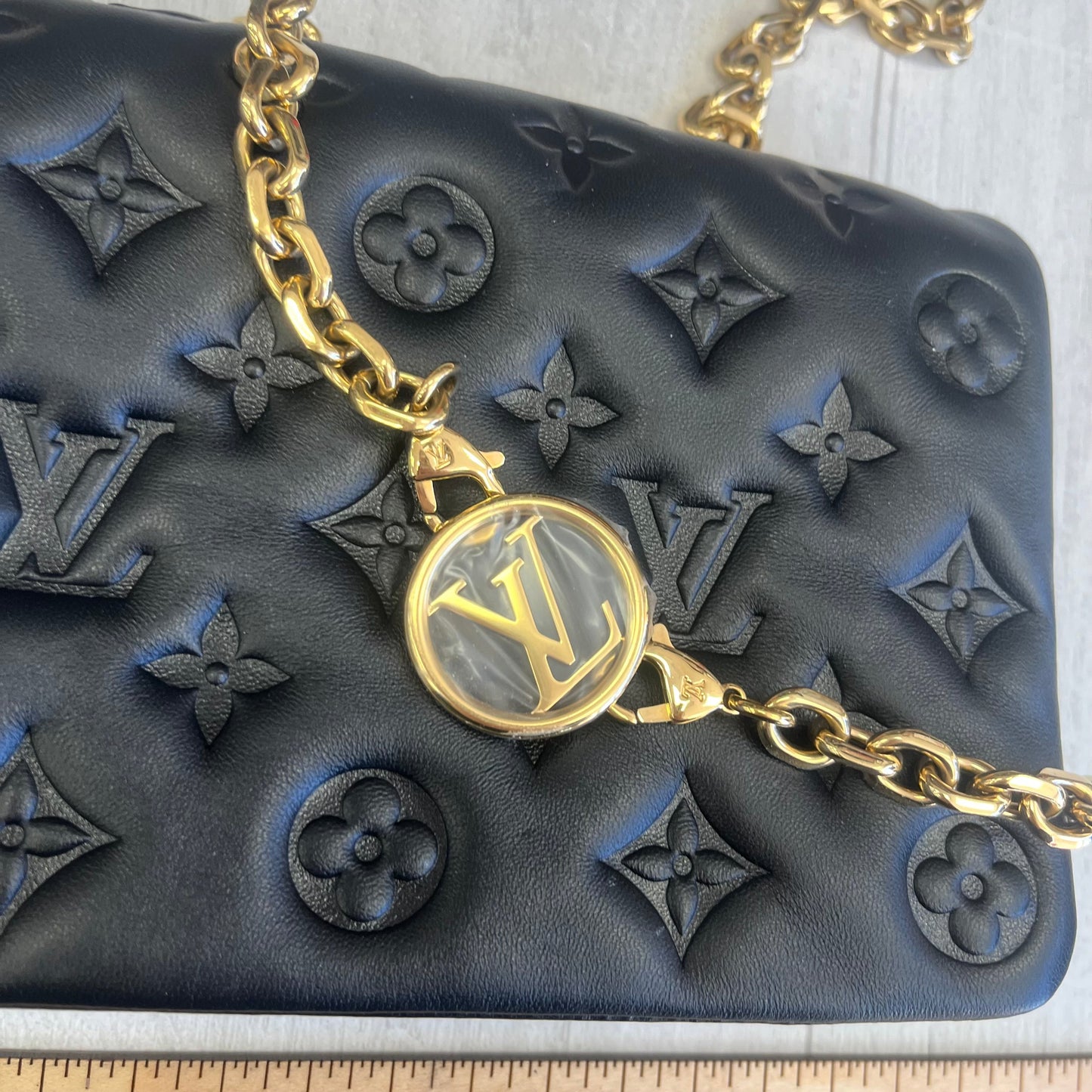 Crossbody Luxury Designer By Louis Vuitton, Size: Small