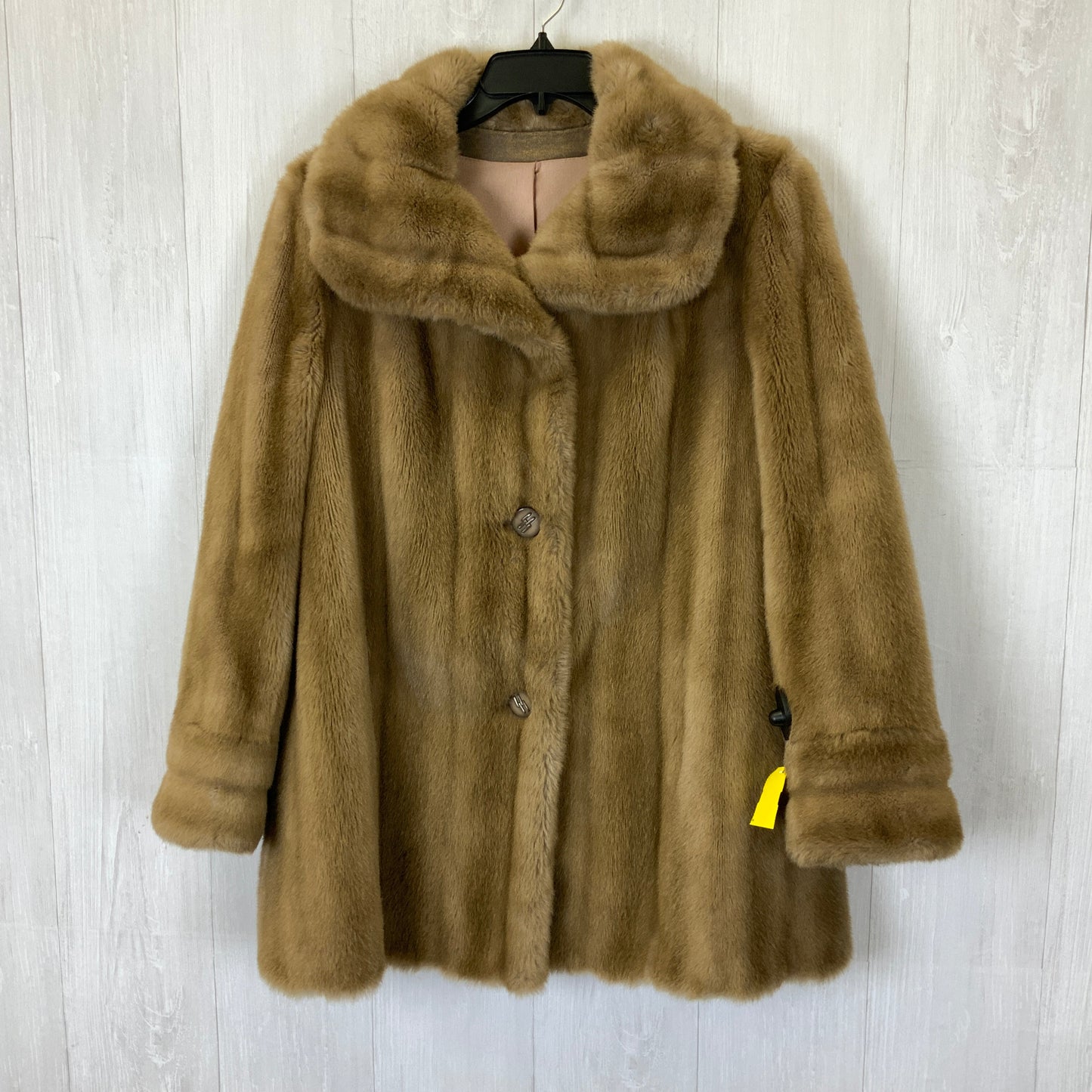 Coat Faux Fur & Sherpa By Clothes Mentor In Tan, Size: L