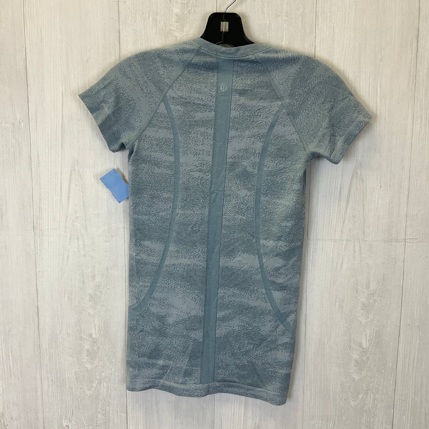 Athletic Top Short Sleeve By Lululemon In Blue, Size: S