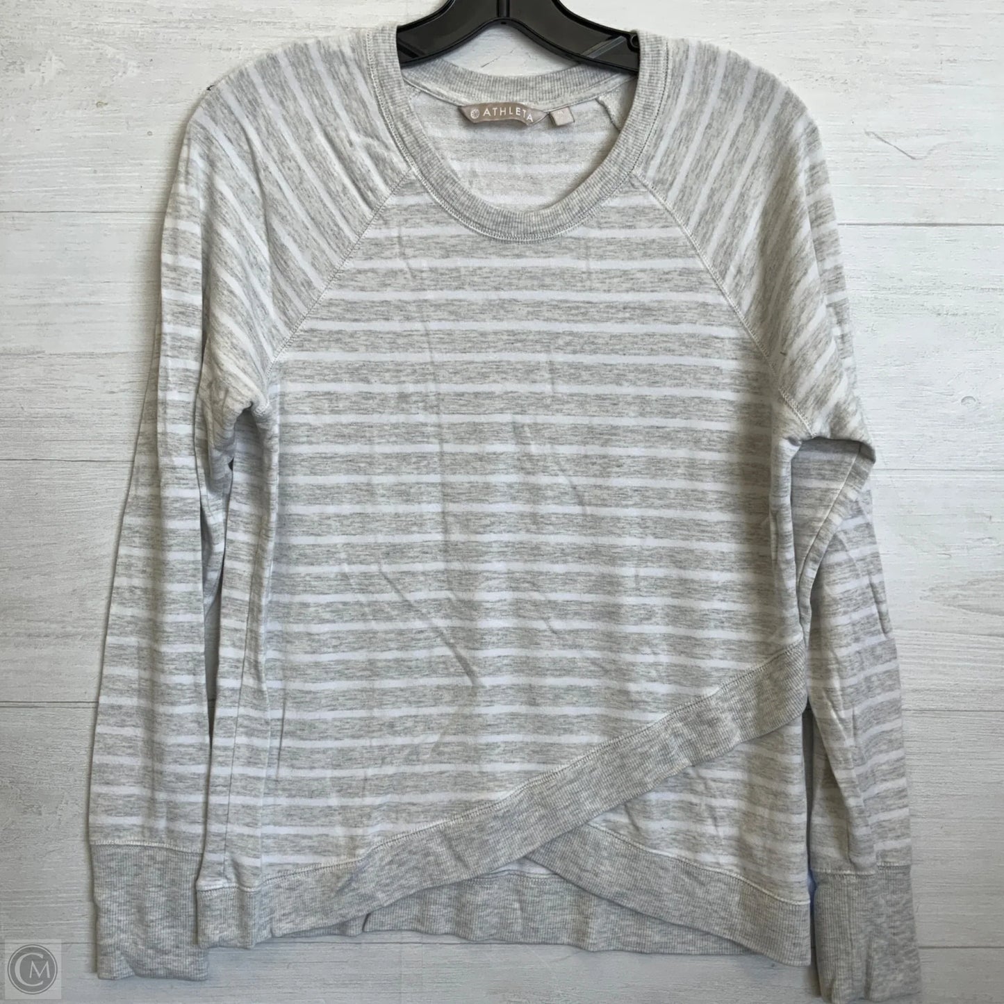 Top Long Sleeve By Athleta In Grey & White, Size: M