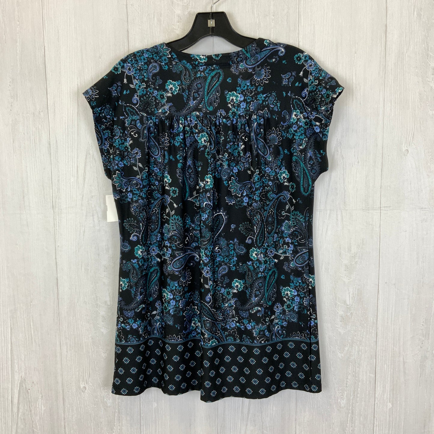 Top Short Sleeve By 89th And Madison  Size: M