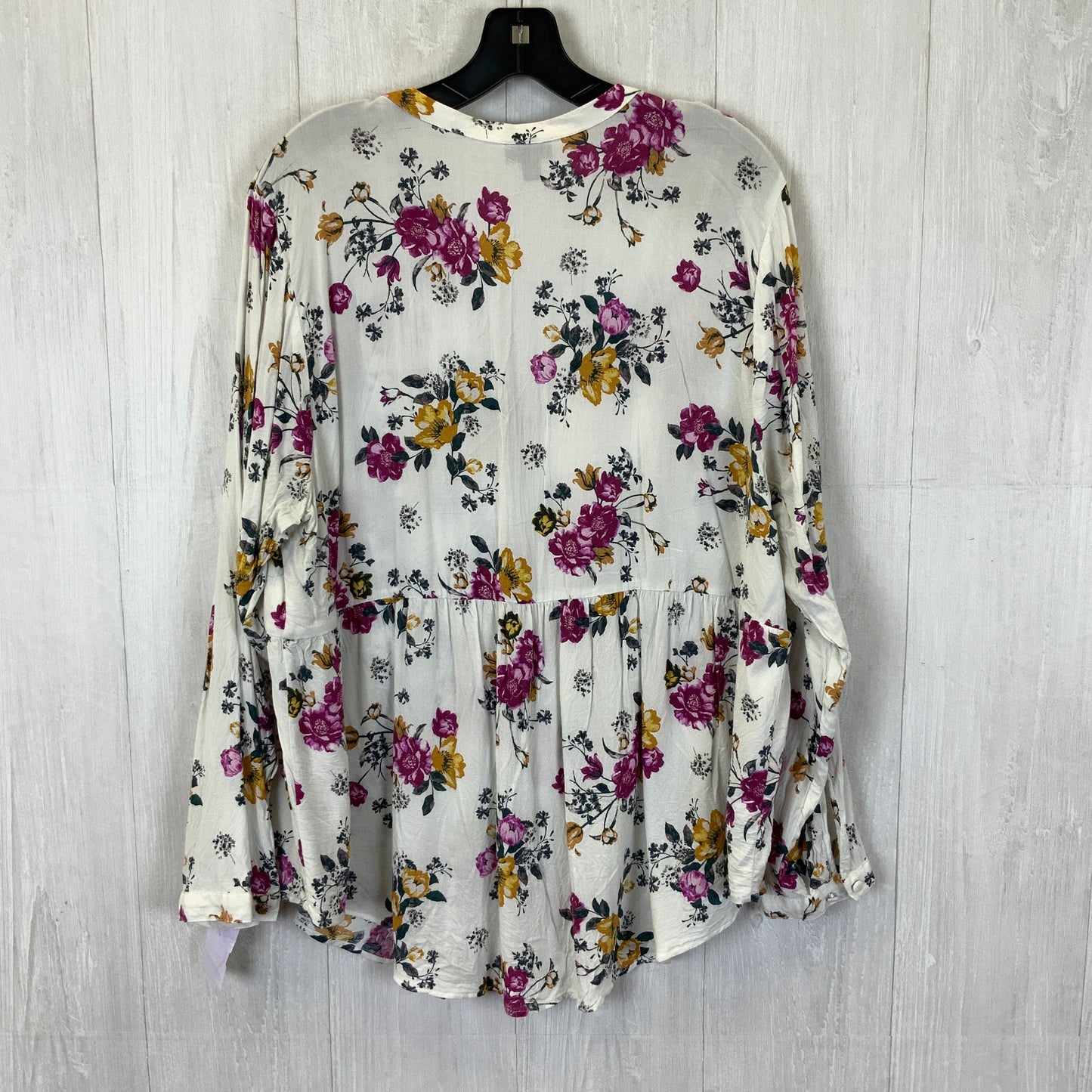 Top Long Sleeve By Torrid In Floral Print, Size: 2x