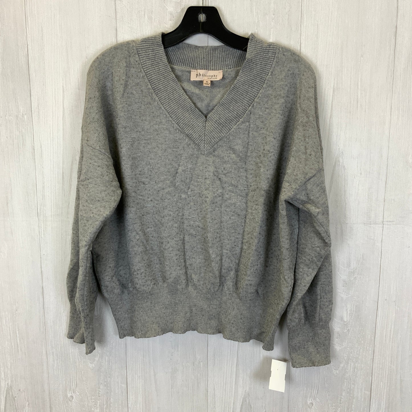 Sweater By Philosophy In Grey, Size: Xl