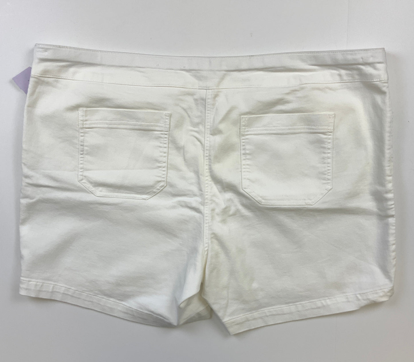 White Shorts West Bound, Size 22w