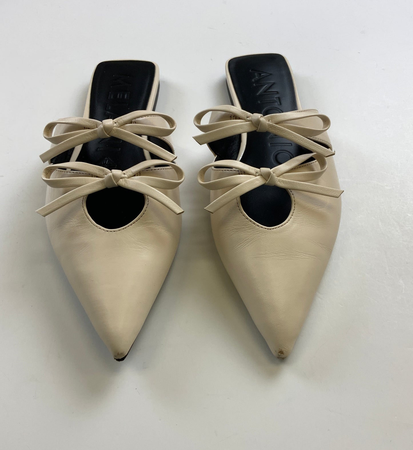 Shoes Flats By Antonio Melani In Black & Cream, Size: 8