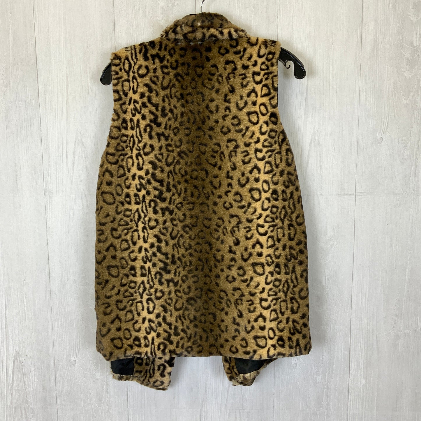 Vest Faux Fur & Sherpa By Clothes Mentor In Animal Print, Size: M