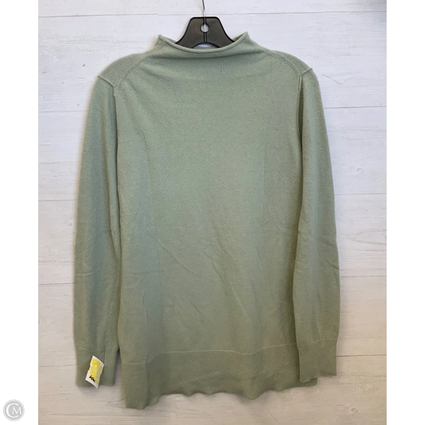 Top Long Sleeve By Banana Republic In Green, Size: M