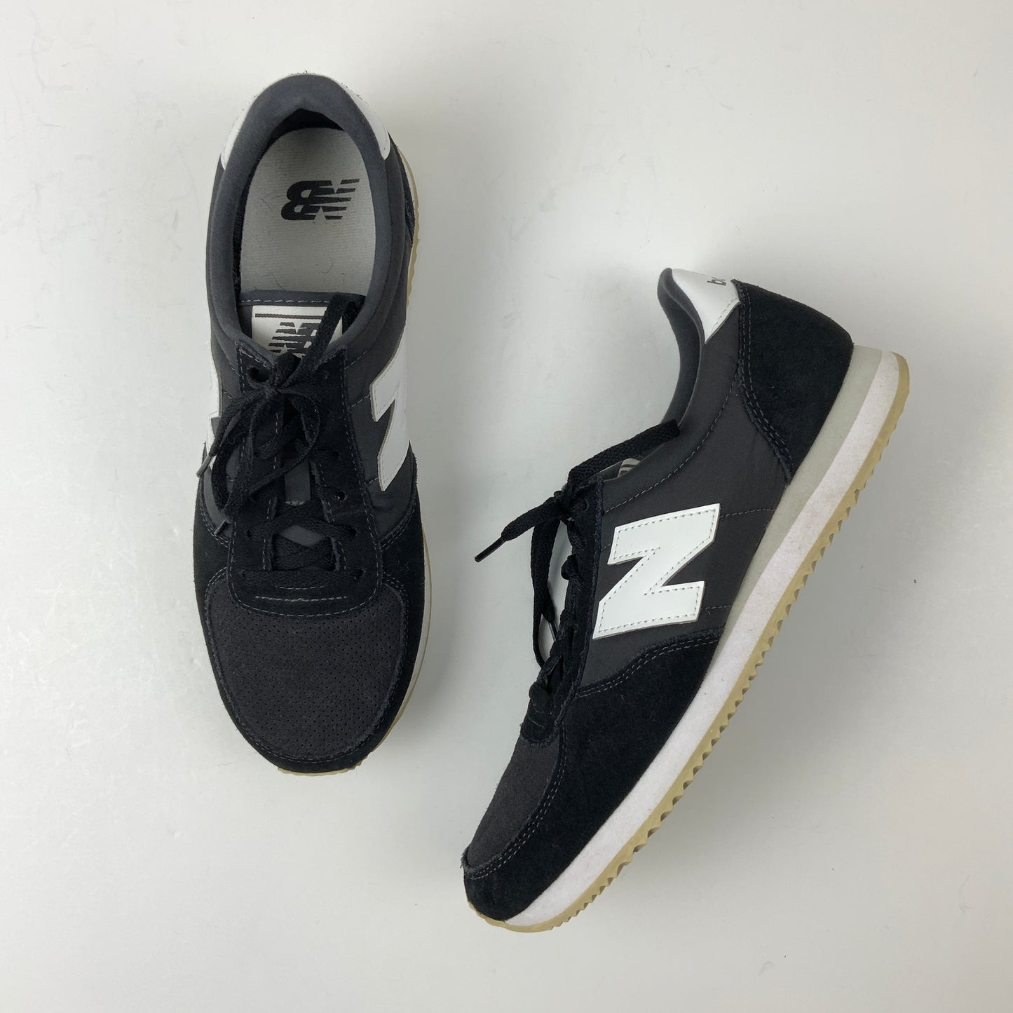 Shoes Sneakers By New Balance In Black & White, Size: 10