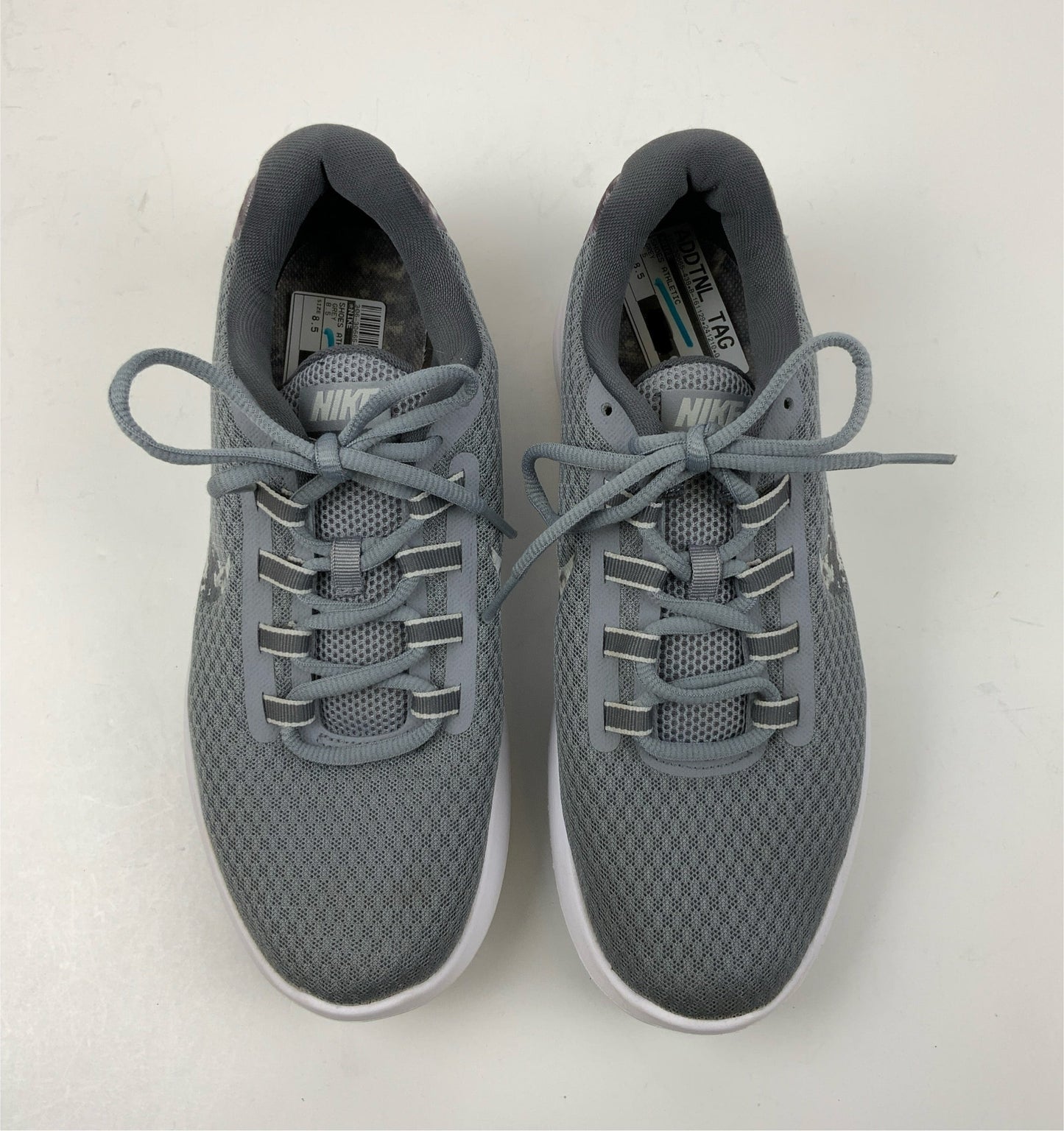 Shoes Athletic By Nike In Grey, Size: 8.5