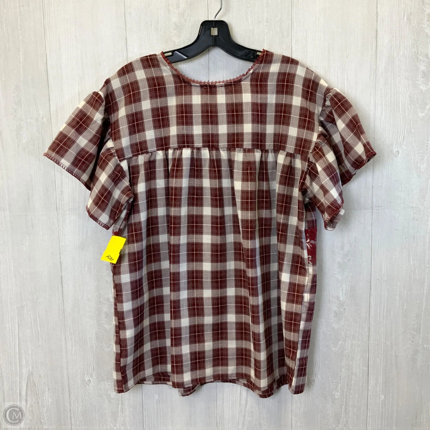 Blouse Short Sleeve By Clothes Mentor In Plaid Pattern, Size: L